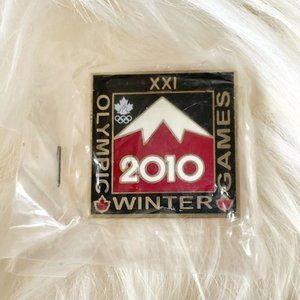 Hudson’s Bay Olympics 2010 XXI Winter Olympic Games Vancouver Canada pin